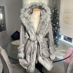 Faux fur trimmed hooded jacket in grey